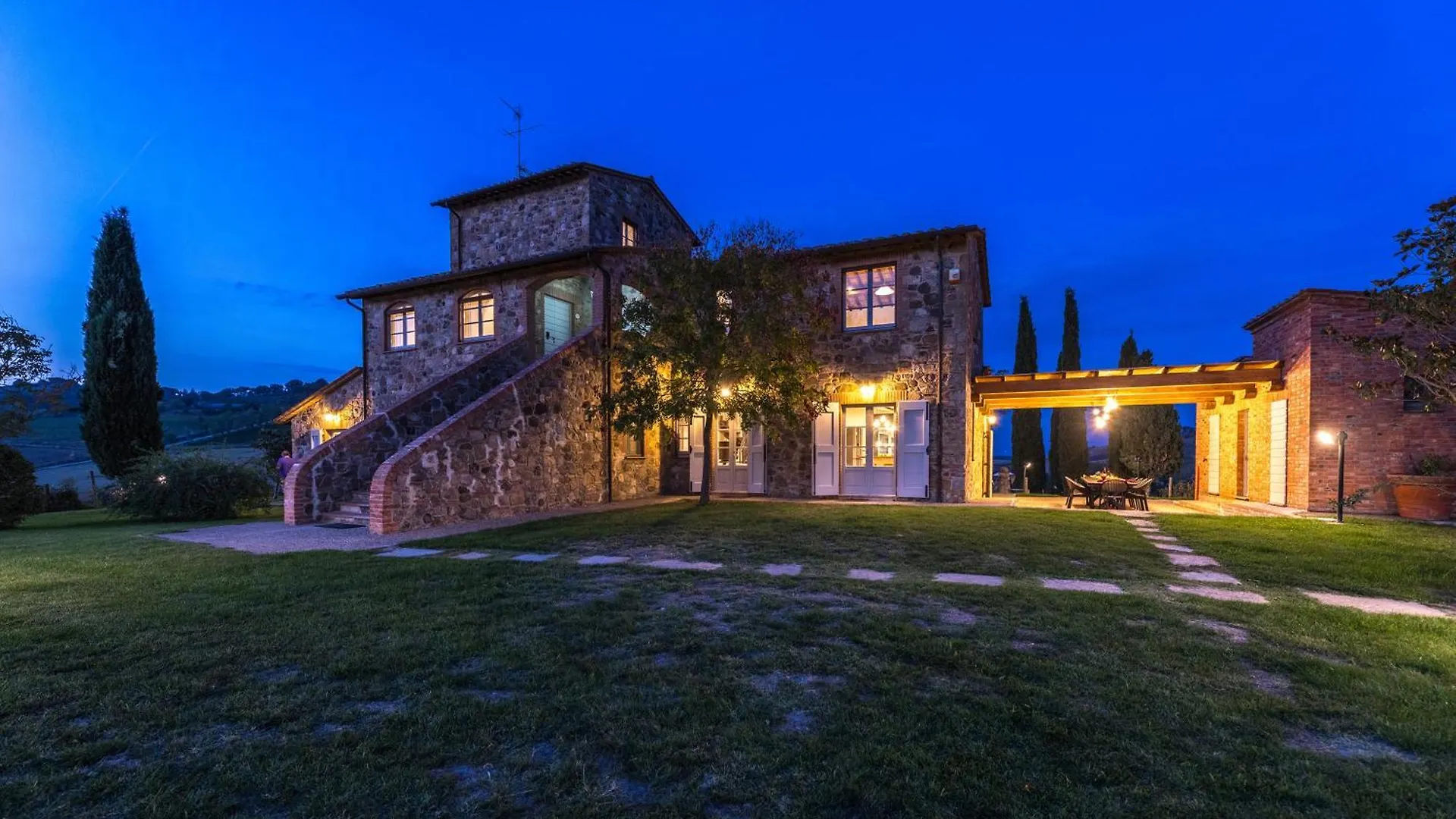 Le Colombelline 12, Emma Villas Montepulciano 0*,  Italy