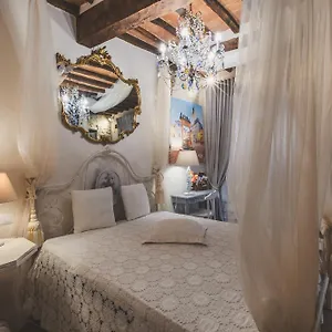  Affittacamere La Romantica Lolo'